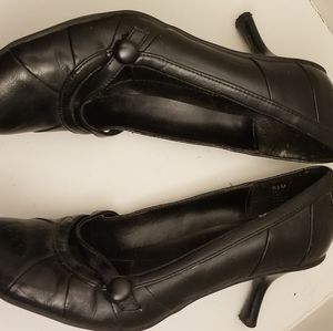 Jessica black leather heels